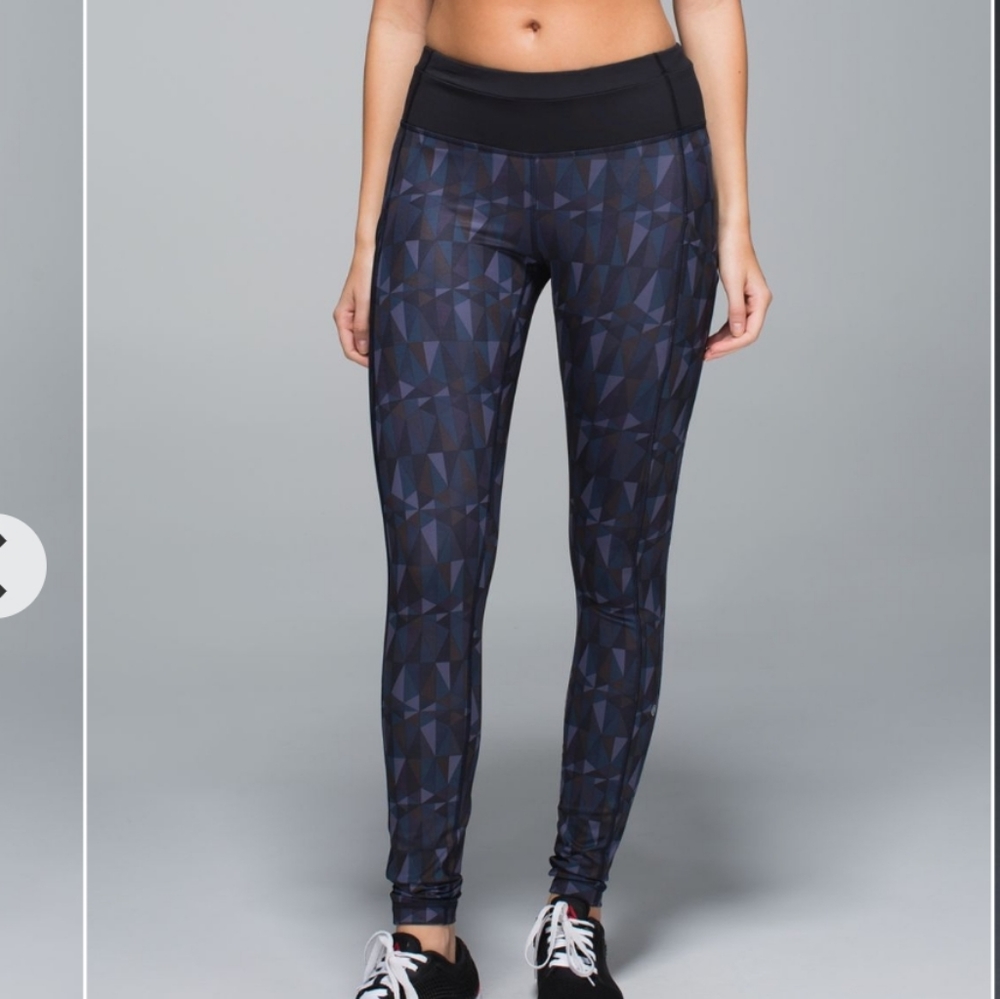 Lululemon Speed Tight 2 /Stained Glass Love nightfall/ black